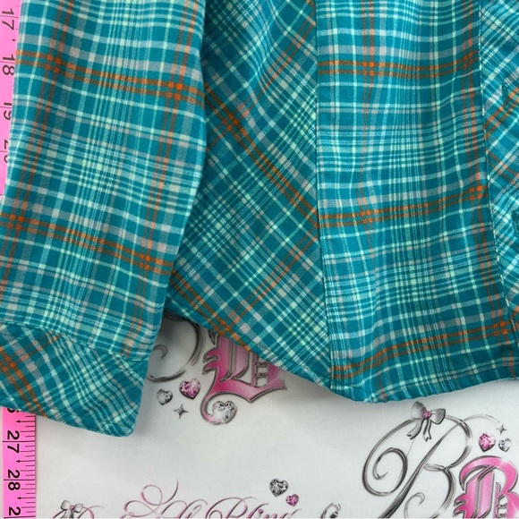 Cabela's button up long sleeve shirt Teal and Brown Plaid Button-Front Shirt - Picture 3 of 13